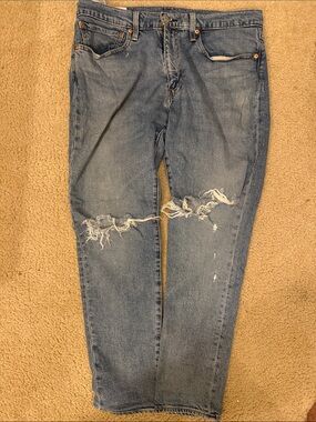 Distressed #Levi Straight-Leg Jeans. 34x30